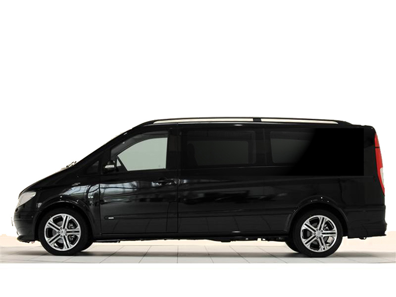 Mercedes Viano de Alquiler con Conductor